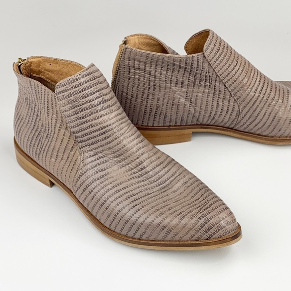house of harlow booties